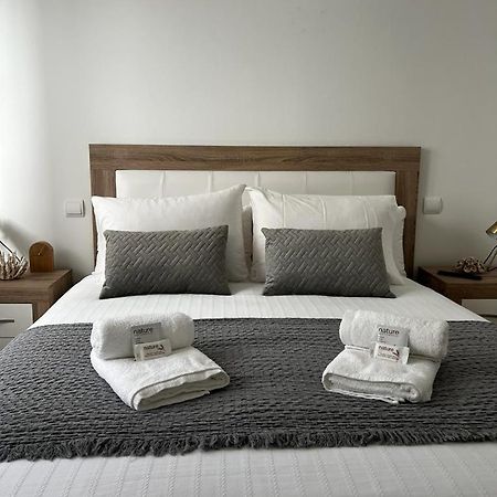 Gris Parking A Menos De 1 Min A Pie Apartment Vigo Exterior photo