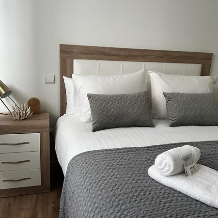 Gris Parking A Menos De 1 Min A Pie Apartment Vigo Exterior photo