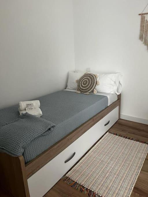 Gris Parking A Menos De 1 Min A Pie Apartment Vigo Exterior photo