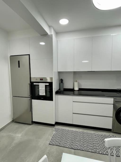 Gris Parking A Menos De 1 Min A Pie Apartment Vigo Exterior photo