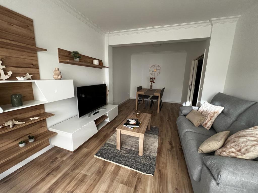 Gris Parking A Menos De 1 Min A Pie Apartment Vigo Exterior photo