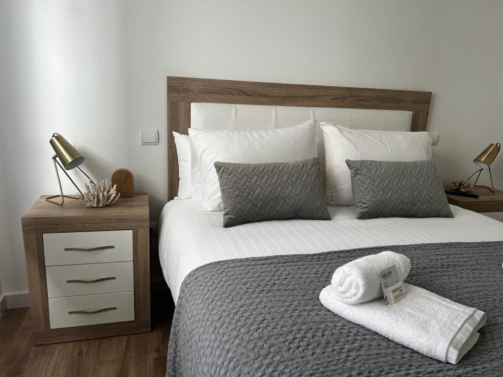 Gris Parking A Menos De 1 Min A Pie Apartment Vigo Exterior photo